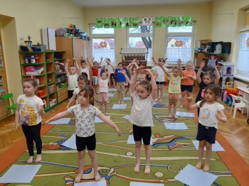 gimnastyka z elem. yogi (2)