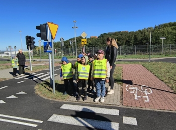 b5a4ba8a-be87-4e62-a9b7-476f9878cf09