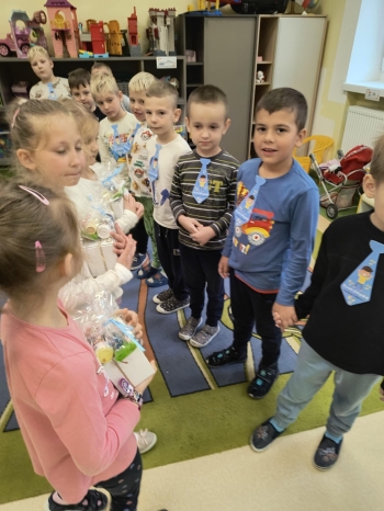 b32eba3c-cf70-4599-9fd8-688ce044abde