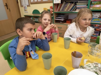 7cc20578-aa38-4bb4-adf3-757d1fd8140d