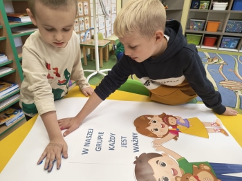 e39e95f5-44e7-41ae-8107-c8d453e56700