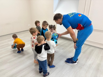 06b67545-4cb2-420b-959b-795daaa9930e