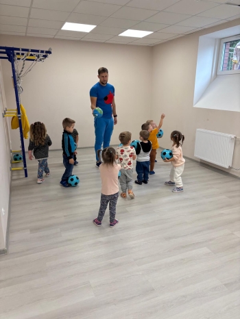 251a09b3-2bf5-4c31-abe9-987b7b016a97