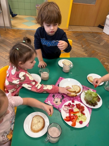 PHOTO-2025-11-14-16-10-58 6