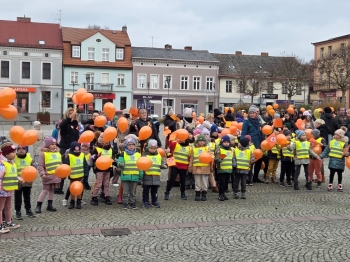 dwadziescia dziewiec