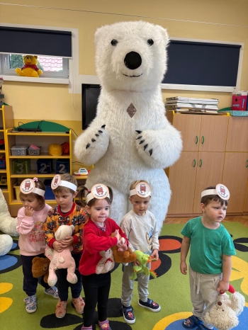 b98c3d84-3255-4df7-99af-368c432cd045