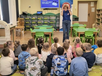 4052b9e7-0d09-427f-8d3b-a3e12159d732