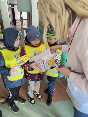 afddf788-0b51-464f-a670-6ea6b7cb1063