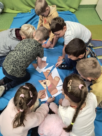 d3032279-df52-4c54-9352-63709094f2e9