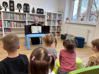 117b33f2-2926-404d-92c0-880e5a1f3c27