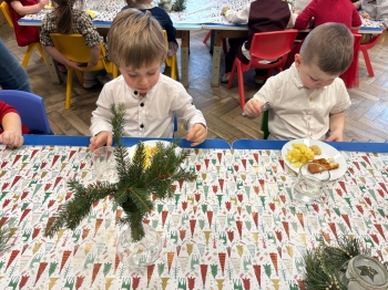 4afe087b-7397-4469-975d-5708b0183425