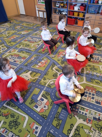 f69fc122-0933-428b-b6af-e4d3d7df9fe3