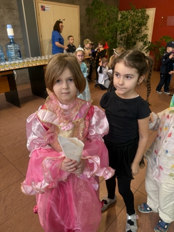 f00c67f2-2b27-4a4e-9213-80a1f949b3f3