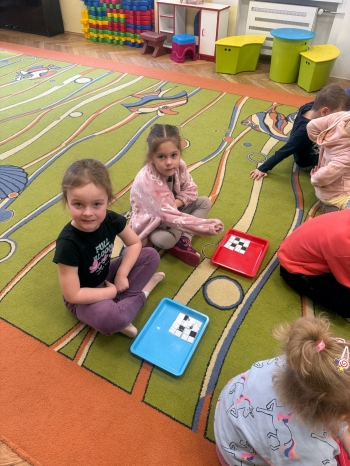 637c945e-c3c1-43dd-adf8-41d5f7861401