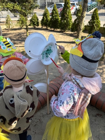 6cb37580-439c-49d9-9692-583a03bf2695