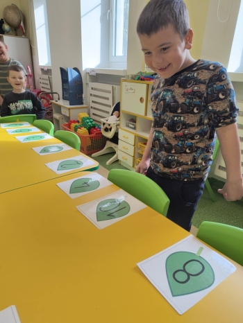 787c572d-dd67-44c0-8d47-83626af0360c