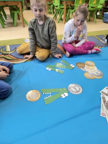 895b2cf0-8c8b-4995-be76-cbb54e918194