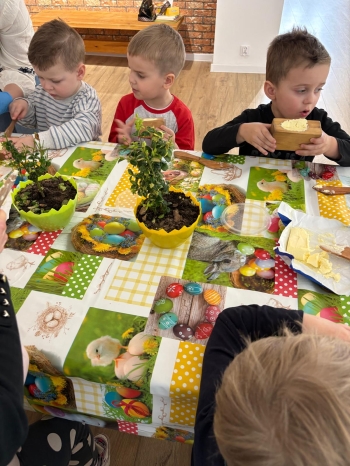 b5ba8472-bad6-4f6c-8a6a-75b1b7a18519