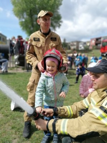 image000007 (2)