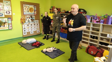 PIERWSZA POMOC PRZEDMEDYCZNA- POKAZ W WYKONANIU UCZNIÓW EDUKACJI LUBASZ SZKOŁY IM. I.J.PAD