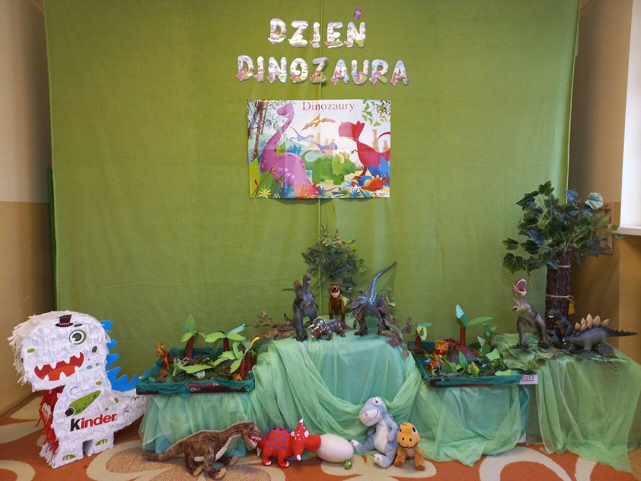 10.03.2023 r. - ''DZIEŃ DINOZAURA''