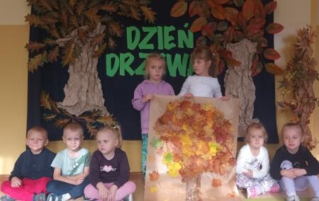 DZIEŃ DRZEWA