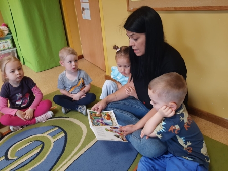 Cała Polska czyta dzieciom - czyta mama Majki ''Kopciuszek'' 17.06.2025r.