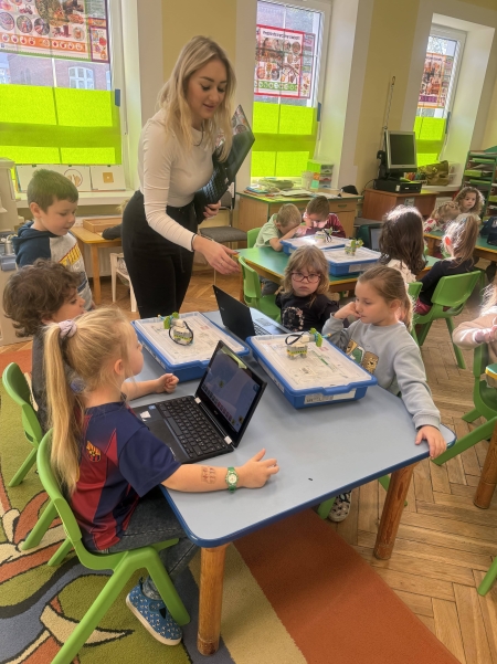 03.10.2025r. WARSZTATY PROGRAMOWANIA Z KLOCKAMI LEGO - SŁOŃ