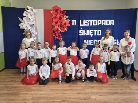 Akademia patriotyczna z okazji obchodów Narodowego Święta Niepodległości 07.11.2...