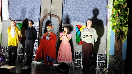 Wyjście do MCK w Czarnkowie na spektakle teatralne ''Świniopas'', ''Latający kuf...