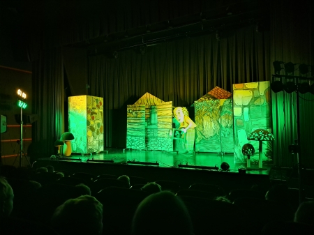 Przedstawienie ,,Jaś i Małgosia''