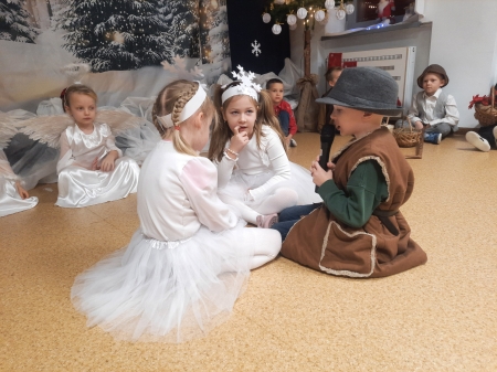 Świąteczne przedstawienie dla rodziców 