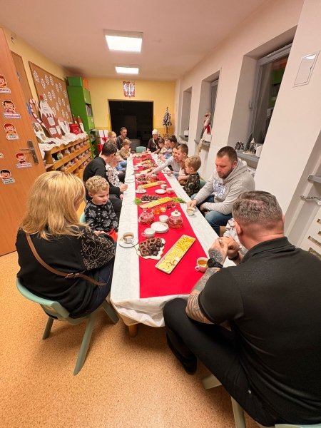 Spotkanie świąteczne z rodzicami przy Zimowej herbatce. 