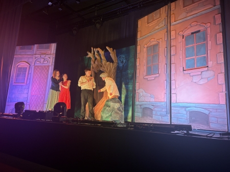 Spektakl teatralny „Spod naszej Strzechy” 08.04