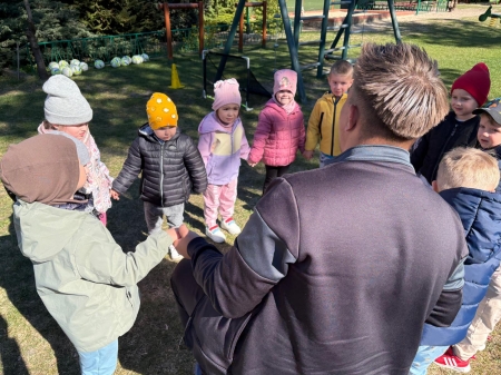 28.04.26r. - ZAJĘCIA SPORTOWE Z TRENEREM AKADEMII PIŁKARSKIEGO ROZWOJU LAMPART ...